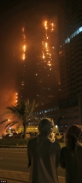 JAUNĀKIE FOTO/VIDEO no Dubaijas ugunsgrēka (Maza bilde 10)