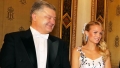Viņam te nav jābūt! Ukrainas prezidentam uzbrūk meitene ar kailām krūtīm (Maza bilde 6)