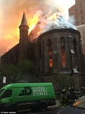 Ņujorkā nodegusi vēsturiska pareizticīgo baznīca (Maza bilde 19)