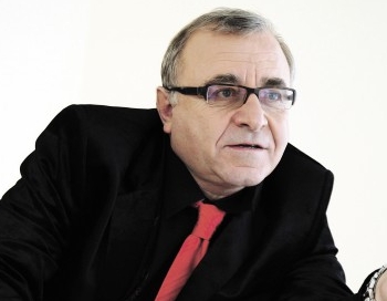 Jakovs Rafalsons pārcietis sirds operāciju