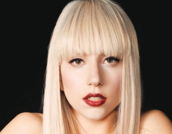 Lady Gaga veikta gūžas operācija