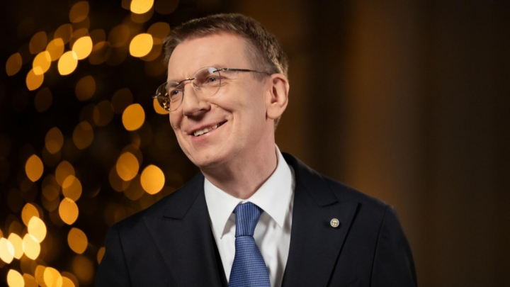 Kritizēts par pīrādziņiem un par "katram savu Latviju". Valsts prezidenta Edgara Rinkēviča uzruna tautai gadumijā 2024