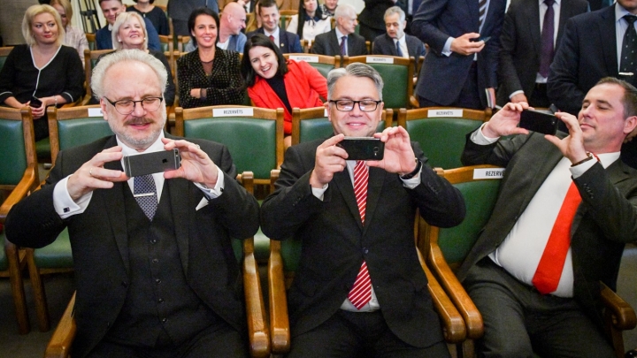 Googlē meklētākie atslēgas vārdi - Juris Jansons alkohols! Alga teju 100 TK gadā no mūsu, nodokļu maksātāju naudas