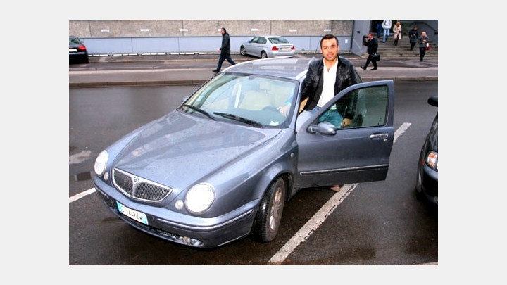 TV zvaigzne Roberto Meloni ielūdz fanus un skatītājus uz izstādes Auto 2026 un Auto Exotica šoviem Ķīpsalā