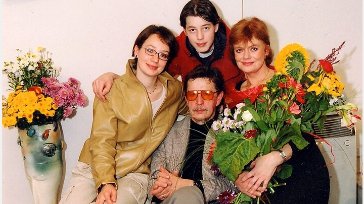 Sēro visa Latvija. Sēro visa teātru un kino aktieru saime. Mūs pametis leģendārais aktieris un gleznotājs Mārtiņš Vērdiņš. ATVADU FOTO