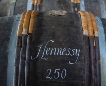 Rīgā tiks atklāts Hennessy konjaku veikals